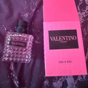 Valentino Donna Born in Roma Pink Perfume